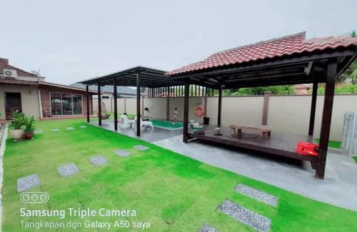 Seremban Casa | LamanAureliaMUSLIM Homestay with Private Pool