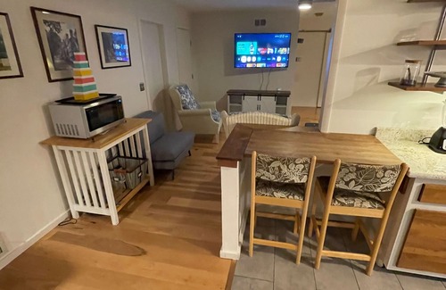 Lambertville Apartamento | Lambertville-in town-Elevated Deck-Stroll by Delaware River just blocks away