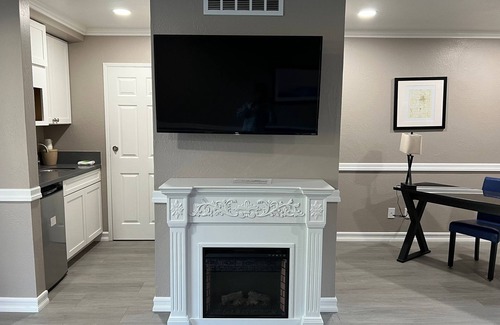 Visalia Hotel | Lamp Liter Inn