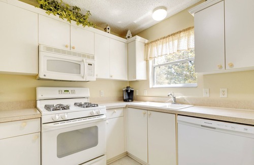 Lynnhaven Cabaña | Lanai & Golf Cart: The Villages Vacation Rental!