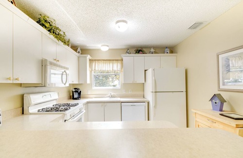 Lynnhaven Cabaña | Lanai & Golf Cart: The Villages Vacation Rental!