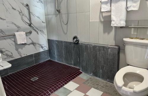 Alhambra Hotel | Lanai Motel