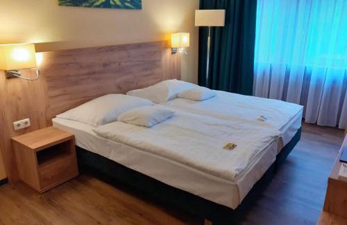 Vossenack Hotel | Land-gut-Hotel Zum alten Forsthaus - Aufladestation für Elektroautos