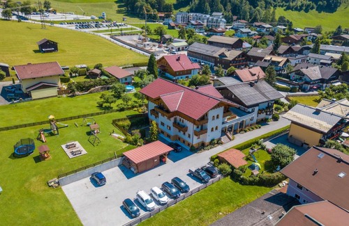 Dorfgastein Apartamento | Landhaus & Appartementhaus Haussteiner