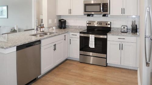 Fort Myers Apartamento | Landing Apartments near North Fort Myers