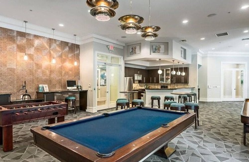 Plantation Apartamento | Landing at Solero Plantation - 2 Bedrooms in Downtown Plantation