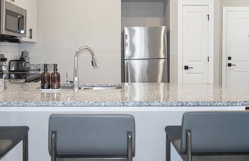 Fort Myers Apartamento | Landing | Beautiful 1BD, Yoga Studio, Gym