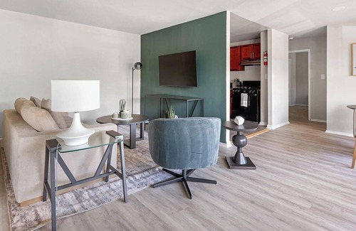 Greenbelt Apartamento | Landing | Spectacular 1BD, Pool, Gym