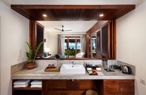 Kamburugamuwa Hotel | Lantern Boutique Hotel by Reveal