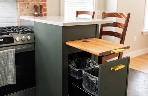 Lincoln Terrace Condominio | Large 2bd 2ba beautiful home in historical neighborhood center to everything.