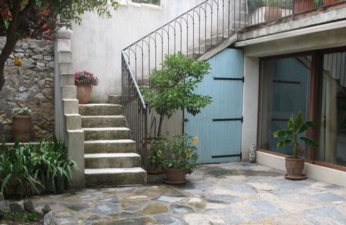 Saint-Gely-du-Fesc Apartamento | Encantador estudio grande con jardín en una casa de pueblo