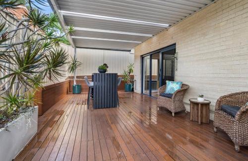 North Lambton Casa | Large executive residence