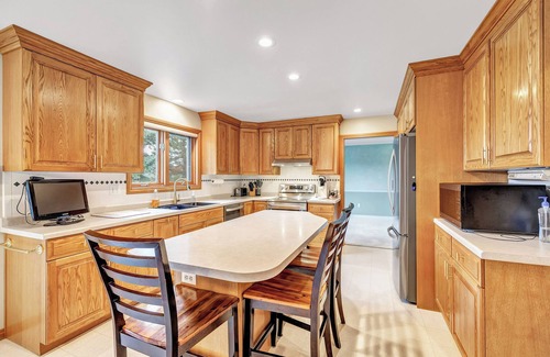 Green Bay Casa | Large Green Bay Packer Weekend House