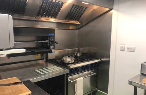 West Looe Casa | Large holiday home (sleeps 20) sea & panoramic views, & free parking