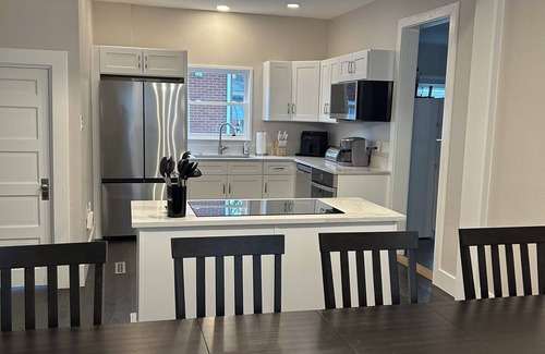 Ligonier Casa | Large home, walk to center of town, historic attractions and specialty shopping!