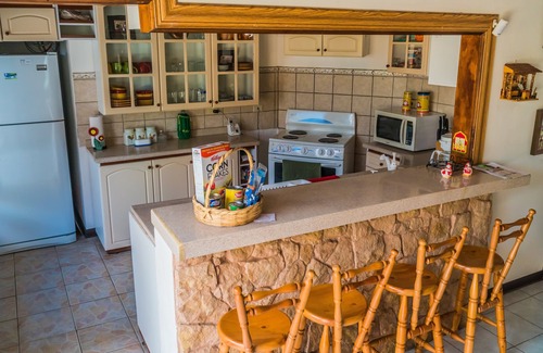 Ciudad Cariari Casa | Descuento especial de San Valentín !Casa grande 4br, más segura/mejor ubicación para viajes