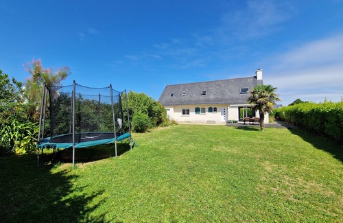 Guisseny Casa | Large house located at 200m from the seaside =2 minutes walking from the beaches