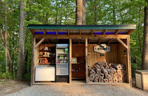 Freeport Cabina | Large, luxurious geodesic dome - 08