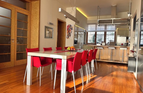 Vrsovice Villa | Large luxury villa in central Prague