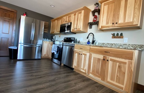 New Lisbon Casa | Large Multifamily Beach Front Lake Home Near WI Dells