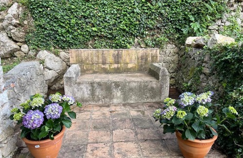 Tourrettes-sur-Loup Villa | Large Private Villa - Pool, Tennis, New Aircon, w/ 8 bedrooms