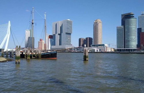 Scheepvaartkwartier Alquiler De Eote | Large Sailing ship "Marie Galante" for groups accommodation