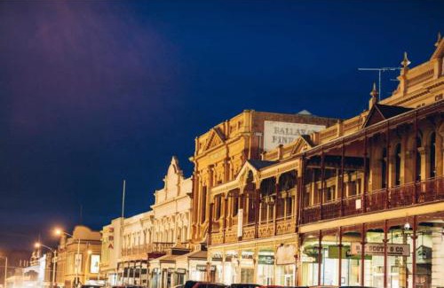 Soldiers Hill Apartamento | Large Studio Apartment With Spa Central Ballarat