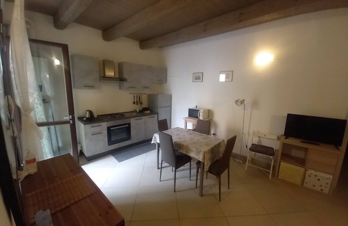 Faenza Apartamento | Large two-room apartment on the ground floor on an internal courtyard