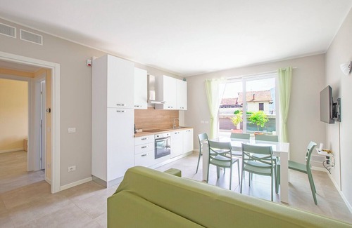 Musso Apartamento | Larius Apartment-Residence with Pool on Lake Como