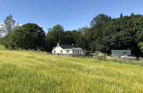 Glenisla Casa | Lark Cottage: Casa de campo tranquila en un hermoso entorno rural a 20 minutos de la ciudad