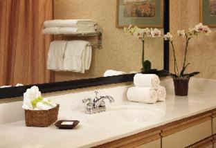 Sacramento Hotel | Larkspur Landing Extended Stay Suites Sacramento