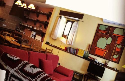 Piedralaves Casa | LAS CUATRO CALLES Bis