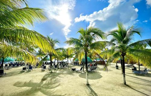 Las Palmas Apartamento | Las Palmas room with terrace and private bathroom