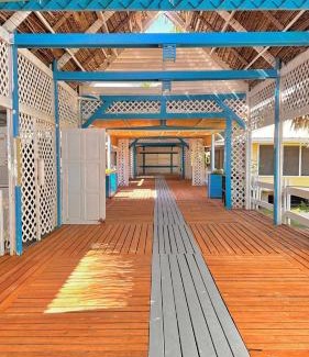 Dixon Cove Hotel | Las Palmas Cabins