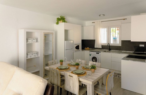 Benicarlo Casa | Casa Vacacional Las Piñas · Playa · Terraza · Parking · by Primestay