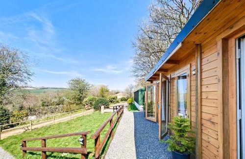 Latchley Casa | Latchley Meadows Lodge