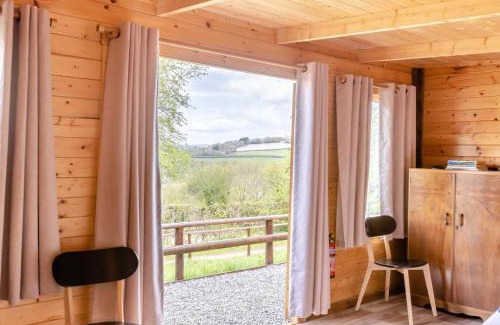 Latchley Casa | Latchley Meadows Lodge