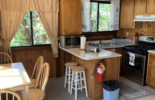Volcano Hotel | Lava Lodge at Hale Kilauea