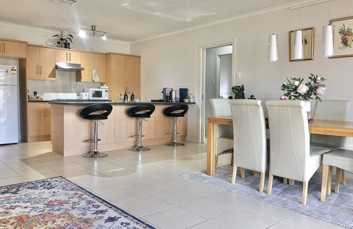 Tanunda Casa | Lavender Cottage BAROSSA: un lugar acogedor, buen lugar, 3HAB, 2BA para 6 personas.