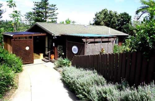 Norfolk Island Casa | Lavendula Garden Cottage