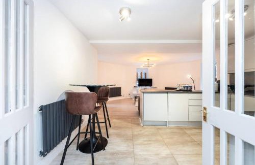 Upper Edmonton Casa | Lavish 1 Br Apartment Near Tottenham Stadium