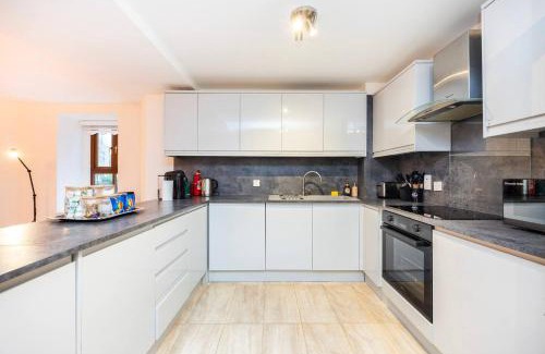 Upper Edmonton Casa | Lavish 1 Br Apartment Near Tottenham Stadium