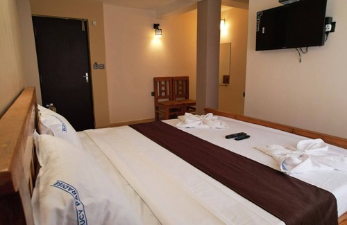 Kodaikanal Hotel | Lazo Eucy Paradise Resort