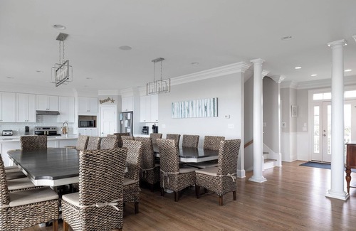 Emerald Isle Casa | Lazy Days, Oceanfront House in Emerald Isle, NC!