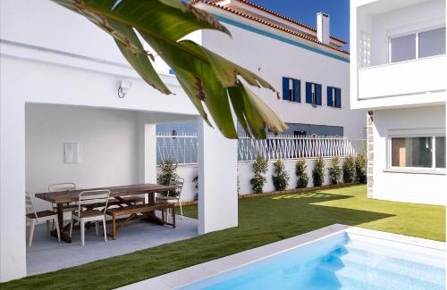 Costa de Caparica Villa | Lazy Point Caparica