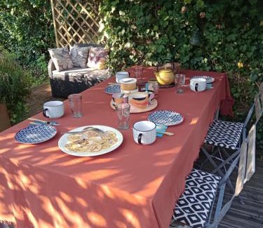 Uzerche Cama Y Desayuno | Le 28