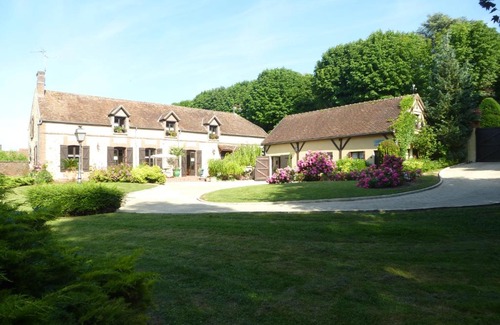 Sezanne Cama Y Desayuno | Le Clos des Cordeliers