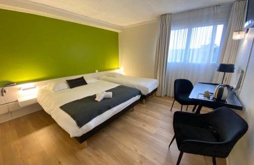 Landerneau Hotel | Le Clos Du Pontic Logis et Cit'Hotel