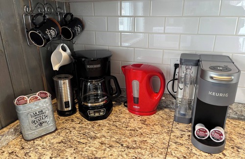 Saint-Andre-Avellin Cabaña | Le Duc on the Lake - Cozy waterfront Cottage