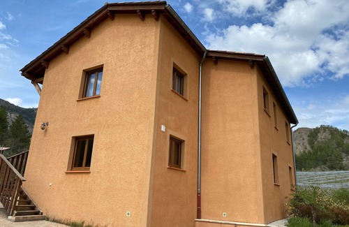 La Motte-du-Caire Apartamento | Le Family Cottage du Brask et son lac Privé